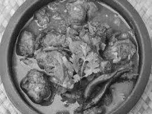 CHICKEN CURRY WITH BONE