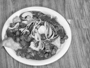 Chole Samosa Plate 2 Peices                                            