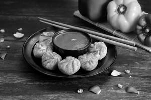 Paneer Schezwan Steamed Momos