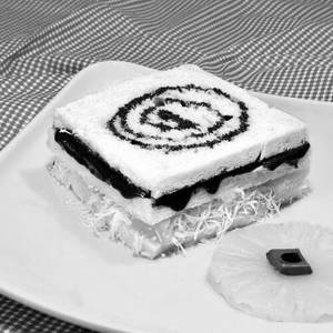 Chocolate cheese sandwich