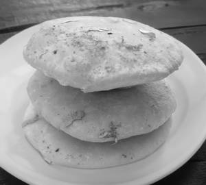 4 Khasta Poori