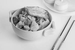 Bangkok Street Noodle Bowl (chicken)