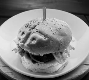 Makhani Burger