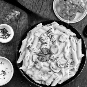 White Chicken Sauce Mushroom Penne Pasta