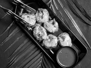 Cheesy Momos