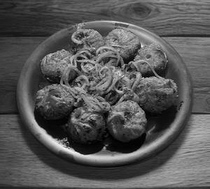 Veg Dry Momo(8 Pcs)
