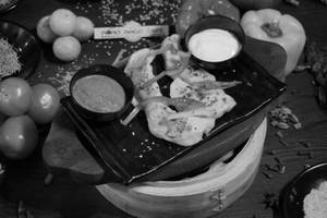 Chicken Pan Fried Momo(8 Pcs)