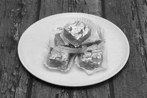 Moong Dal Burfi ( Desi Ghee )