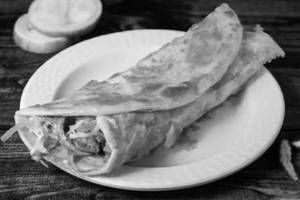 Achari Paneer Roll