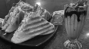 Club Sandwich + oreo shake                                                                    