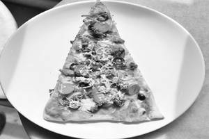 Bocca Spl Chicken Pizza (slice)
