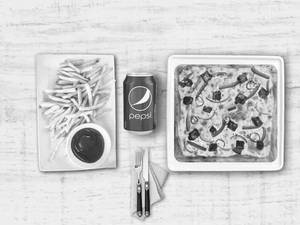 Hot Chick ( 1 Spicy Chicken Pizza+ 1 French Fries+ 1 Soft Drink )