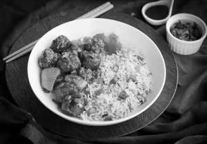Veg Fried Rice & Dry Starter Combo                               