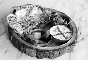 Tandoori Onion Parantha ( With Dahi And Achar)