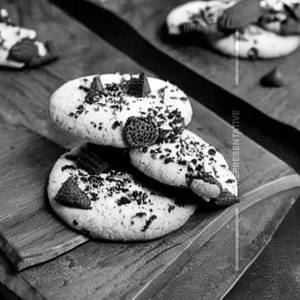Cookies & Cream - Eggless