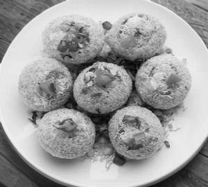 Sev Batata Puri
