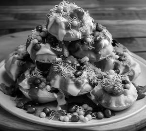 Dahi Bhalla Papdi Chaat