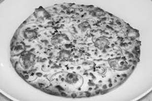 Cheese Onion And Paneer Pizza [7 Inches]