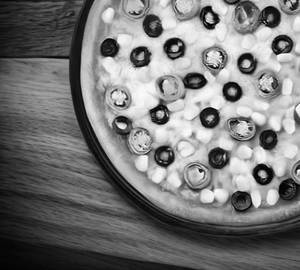 Spanish fusion pizza