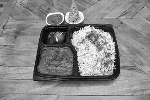 Flavourful Lahori Murgh Delight Combo