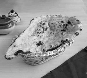 Garlic Naan (1 Pc)