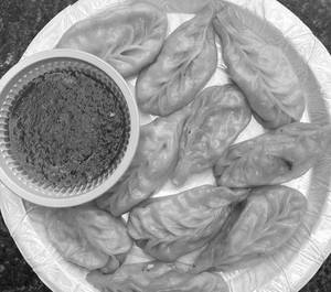 Classic Mutton Cheese Momos [8 Pieces]