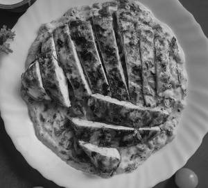 Grilled Herb Chicken Served With Choice Of Sauce (300 Gms Chicken).
