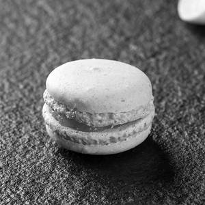 Lime macaron (Small)