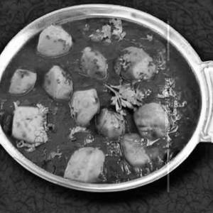 Aloo Patoler Dalna