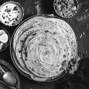 Green Chilly Laccha Parantha