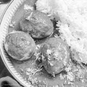 Egg curry [2 eggs] with rice