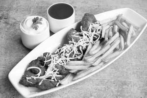 Rosted Chicken With Cheese & French Fries