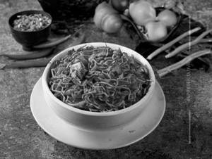 Chicken Schezwan Noodles