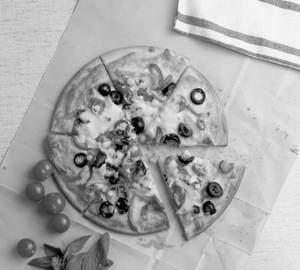 Exotic Chipotle Pizza