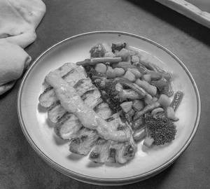 Grilled Chicken Steak With Saute Vegetables (chicken 150 Gms, Veggies 200 Gms.)