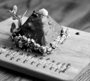 Choco Pyramid Pastry