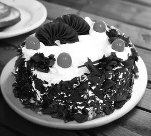 Eggless Black forest cake 1 kg