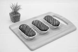 Chocolate Finger Cake [2 Pieces]