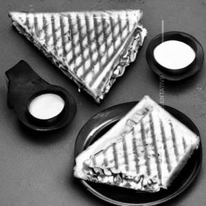 Vegetable Cheese Grilled Sandwich