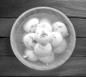 Sponge rasgulla                                                                         