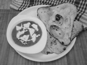 Shai Paneer + Butter Naan (2)