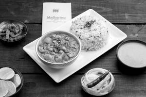 Mushroom Matar Masala & Jeera Rice