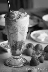 Strawberry Kulfi Falooda
