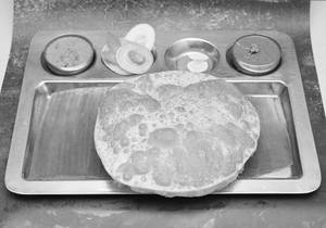 Chola Poori (1no)