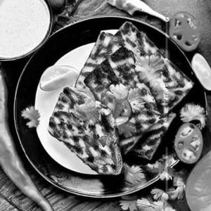Cilantro chilli grilled cottage cheese
