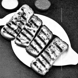 Mumbai Grilled Toast 