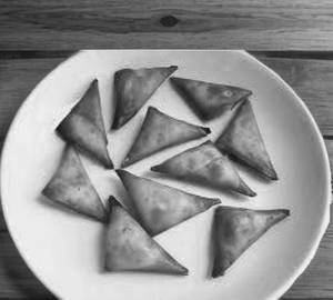 Cheese  Samosa  [3 Pcs Plate]