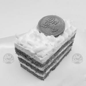 Fruit Filled Blueberry Pastry