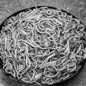 Schezwan Mushroom Hakka Noodles