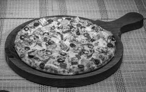 Peppy Paneer Pizza